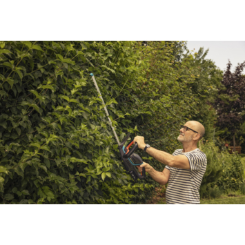 Gardena 18V heggenschaar ComfortCut 60 cm incl. accu   lader