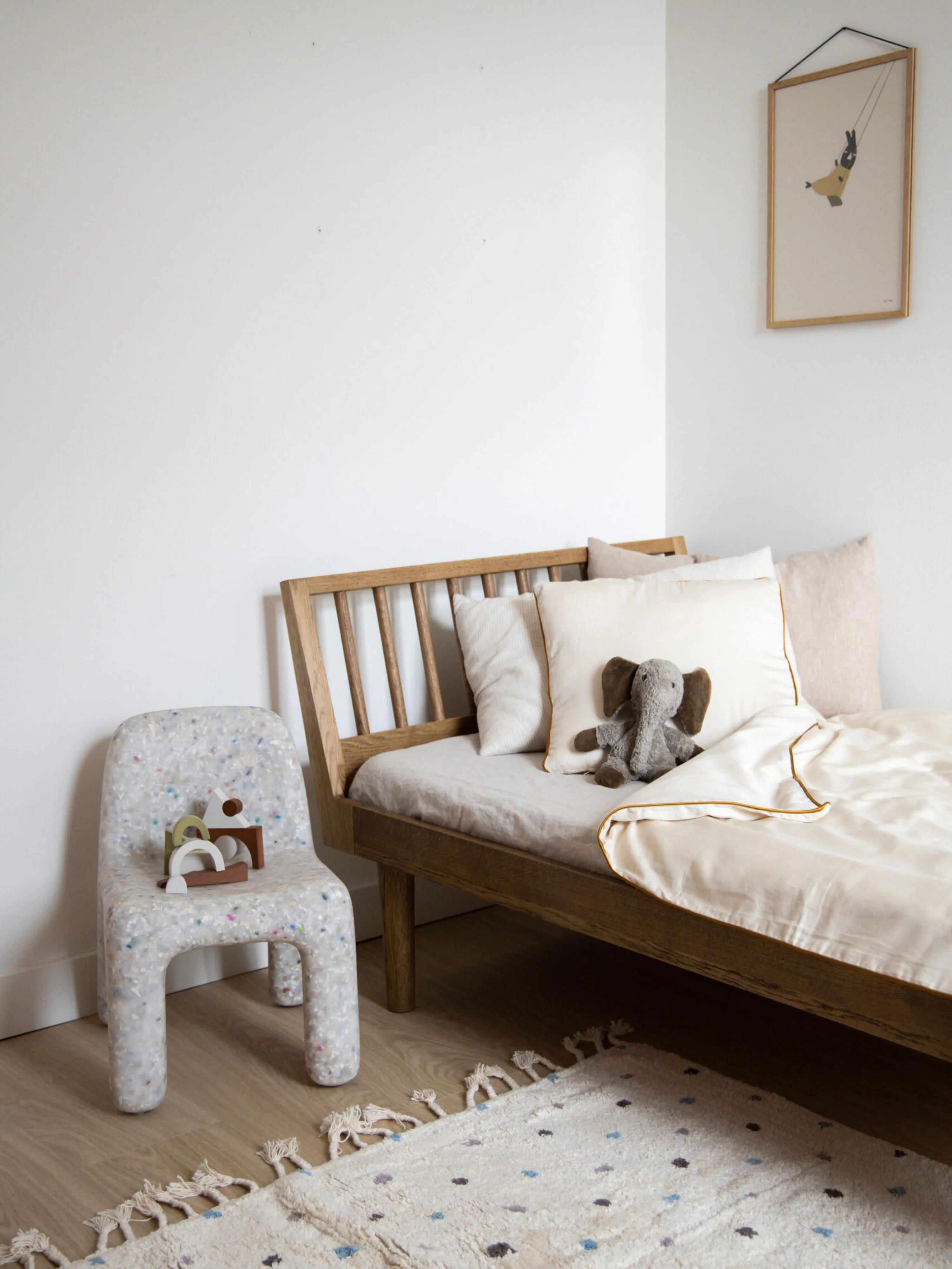 Handgemaakte kinderbed Eli van eikenhout, 90 x 160 cm