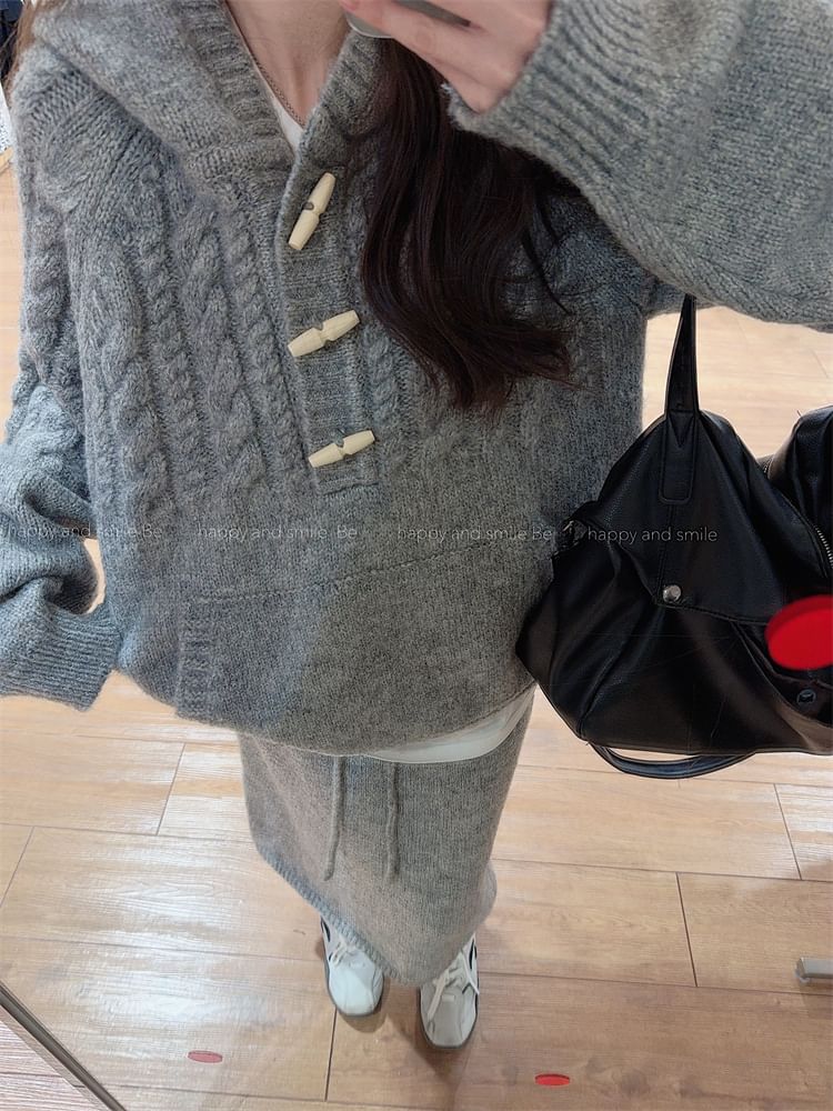 Closette - Henley effen oversized trui met capuchon / gebreide maxi-kokerrok met gemiddelde taille
