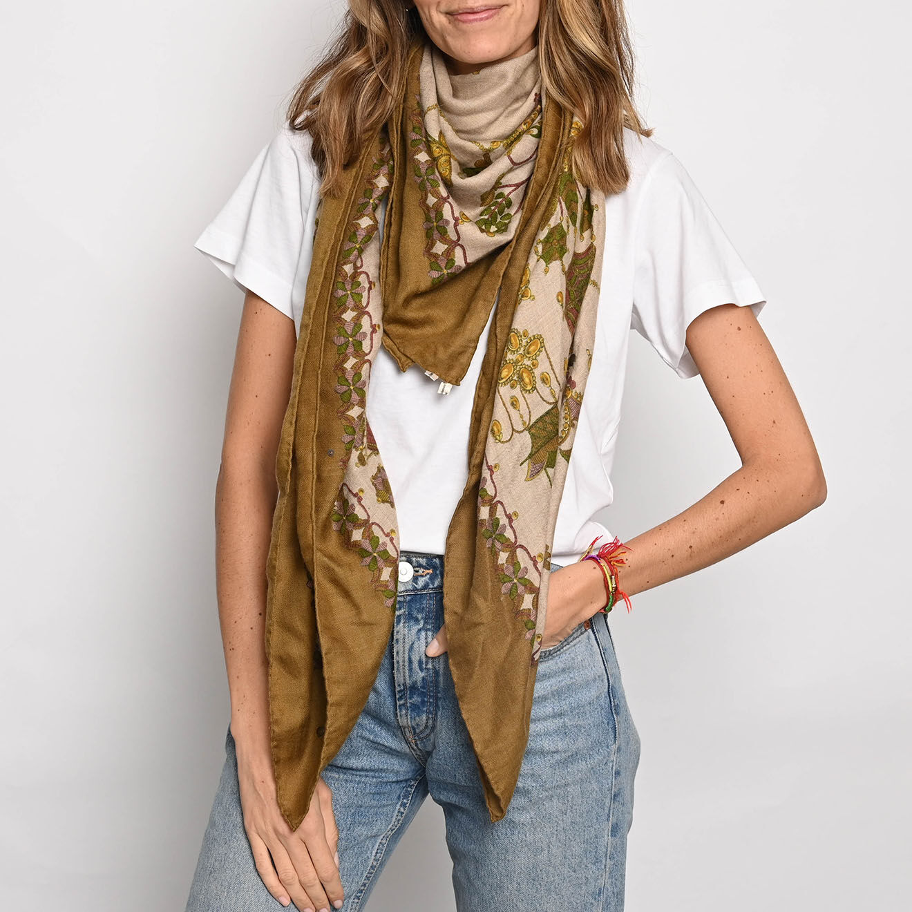 Hermès Foulard en Cachemire Breloque kaki - Très bon état - 140x140 cm