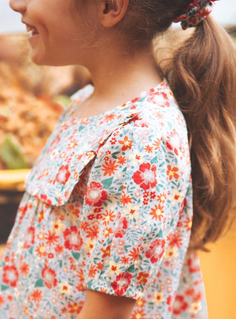Blouse écrue à fleurs