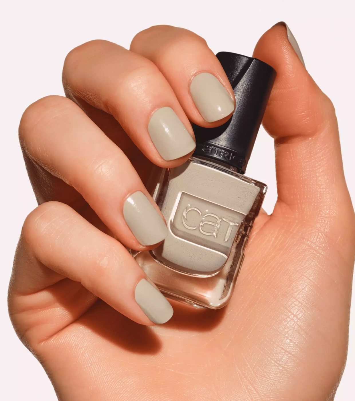 Catrice - Esmalte Gel Affair - 042: Fifty Shades Of Greige