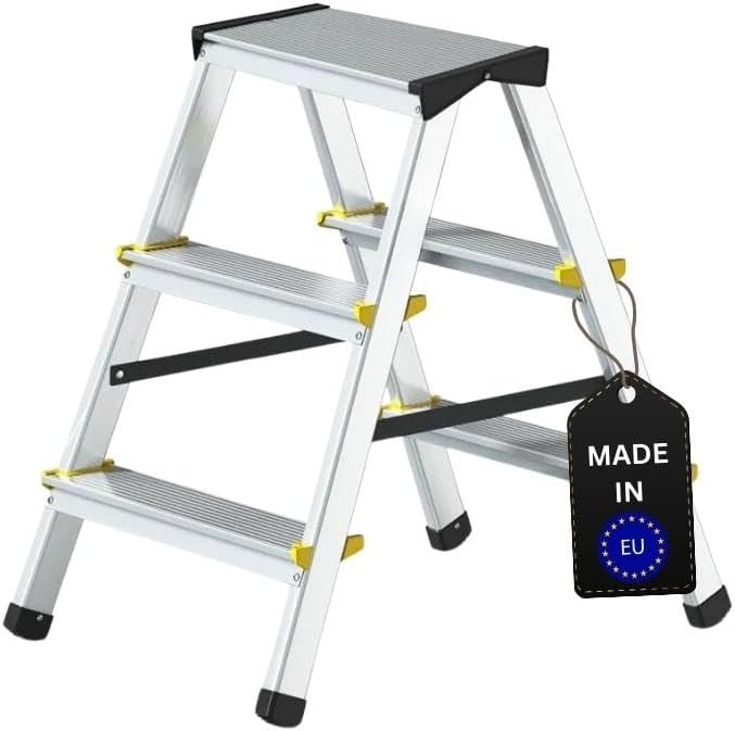 PROREGAL Economy Basic Trapladder, dubbelzijdig toegankelijk, 2 x 3 treden, werkhoogte 2,60 m, draagvermogen 150 kg