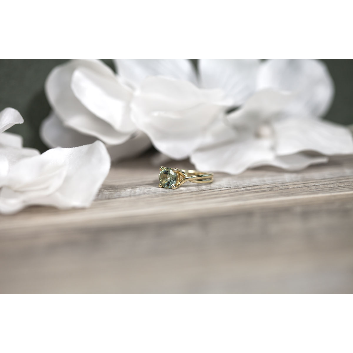 Bague or 375 quartz vert