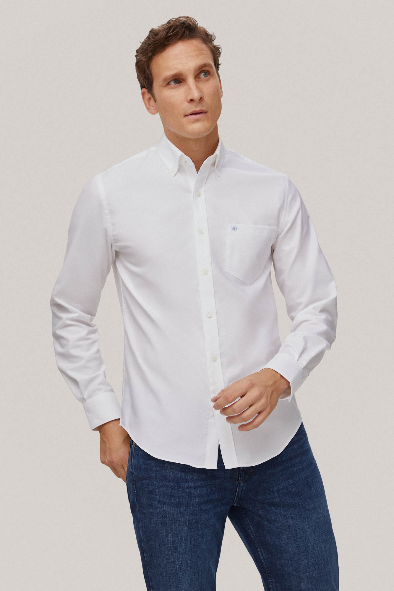 Camisa Oxford lisa que não precisa passar - Branca