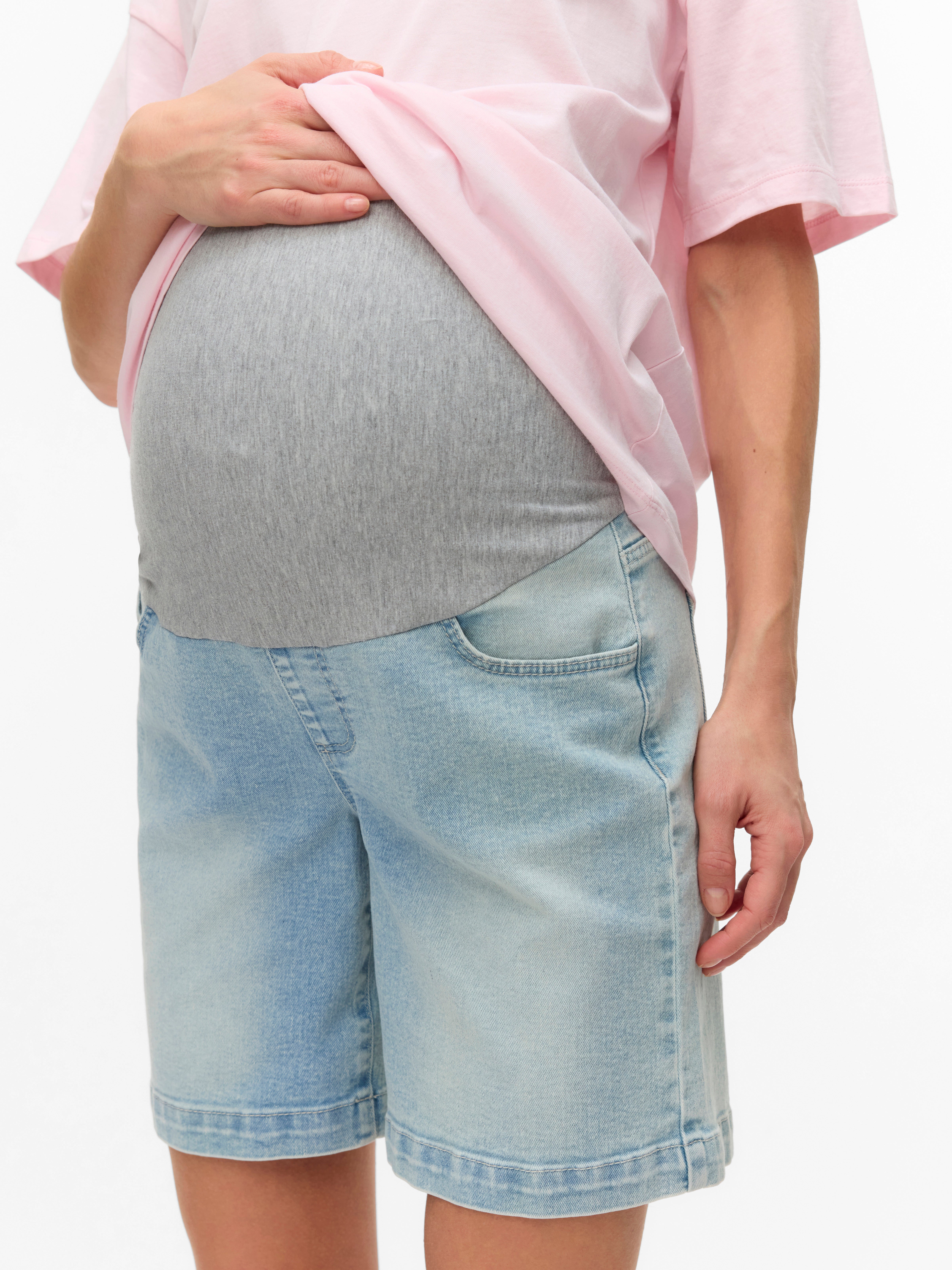 Slim fit Shorts