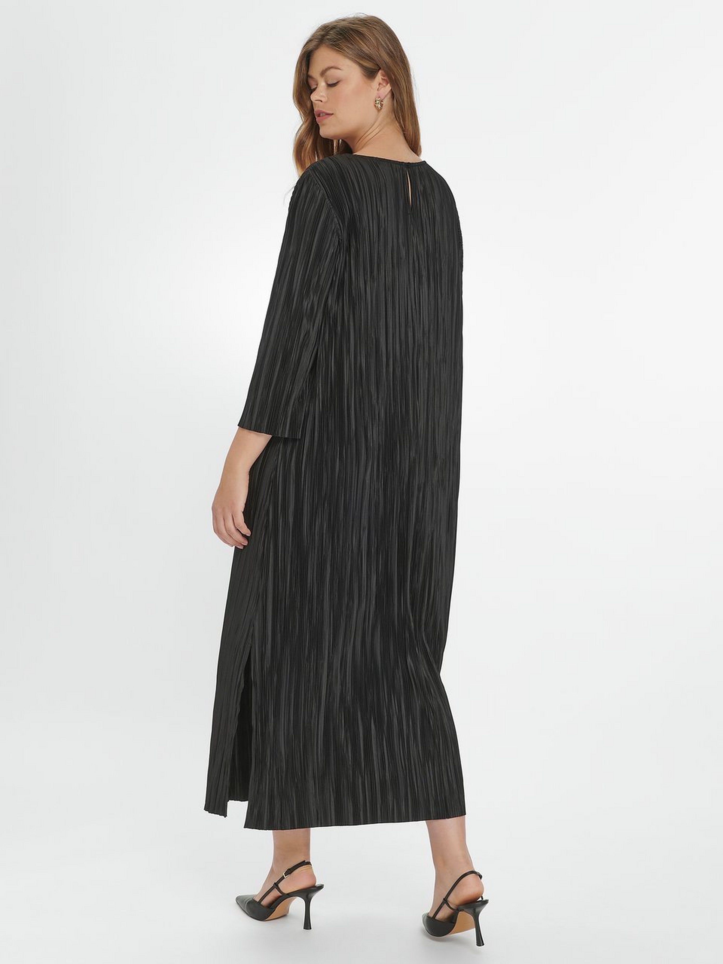 Plissee-Kleid mit 3/4-Arm