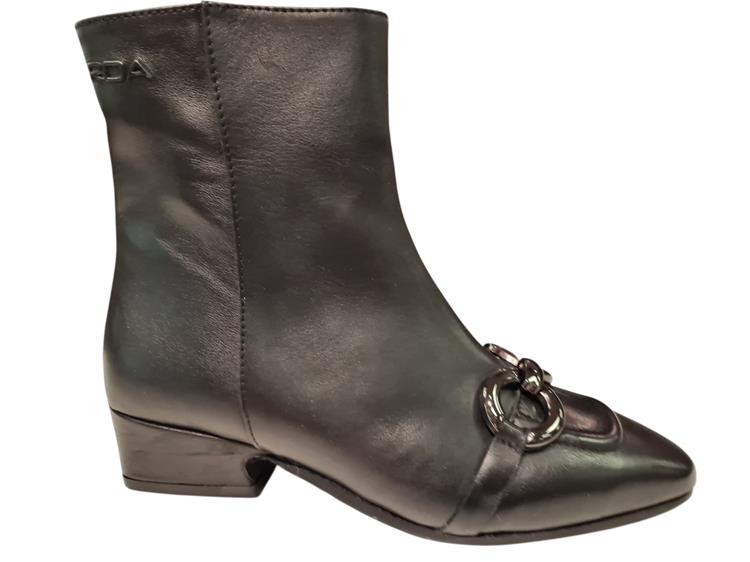 Roberto d'Angelo Tess Loater Black