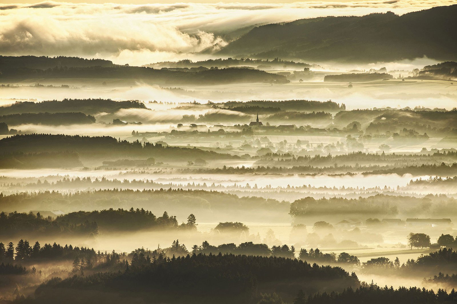 Endless Layers by Kilian Schönberger - Limited Edition. Edition of: 150. Signed.