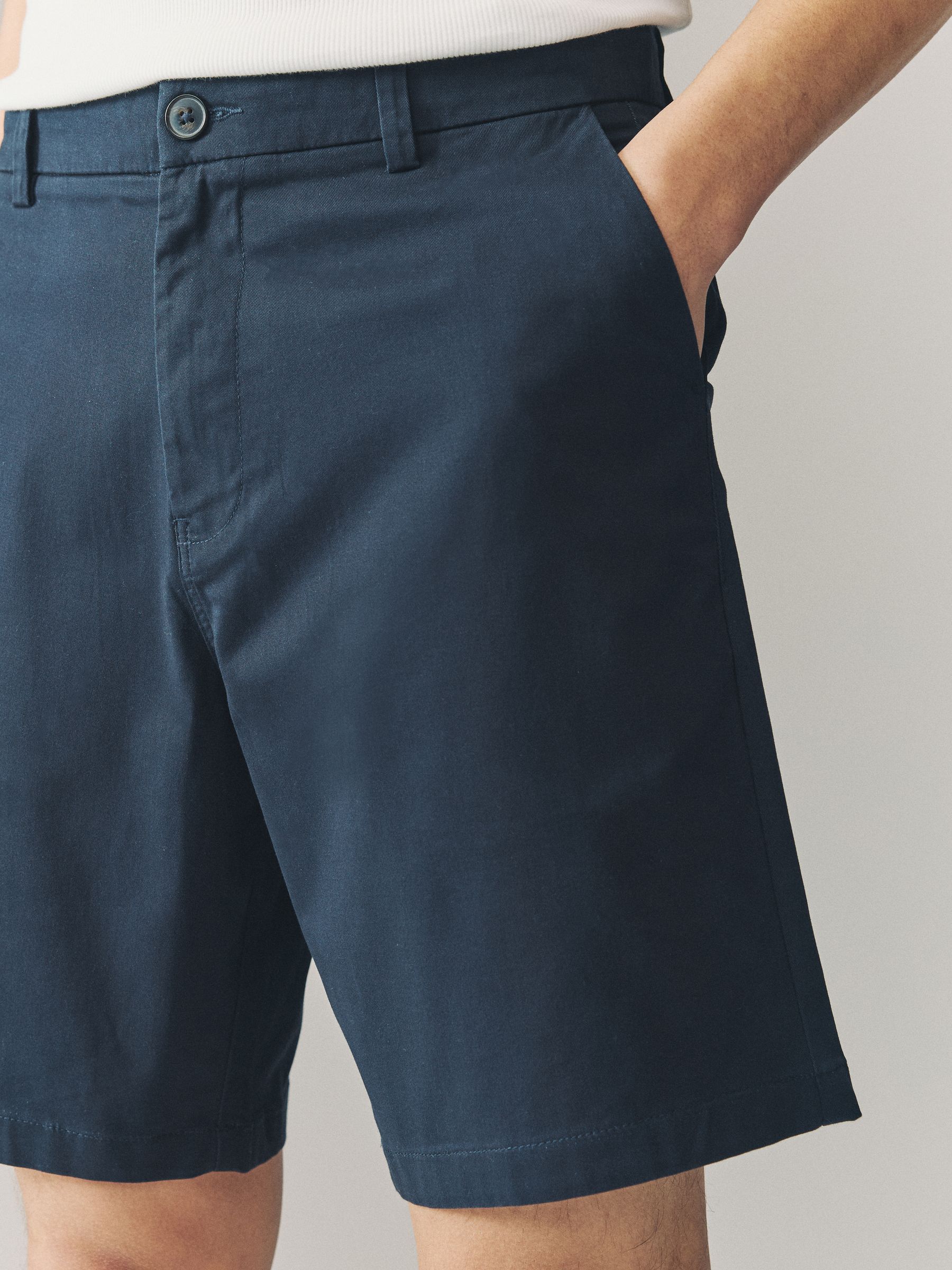 Multi - Ruimvallende pasvorm. - Set van 4 chinoshorts met stretch