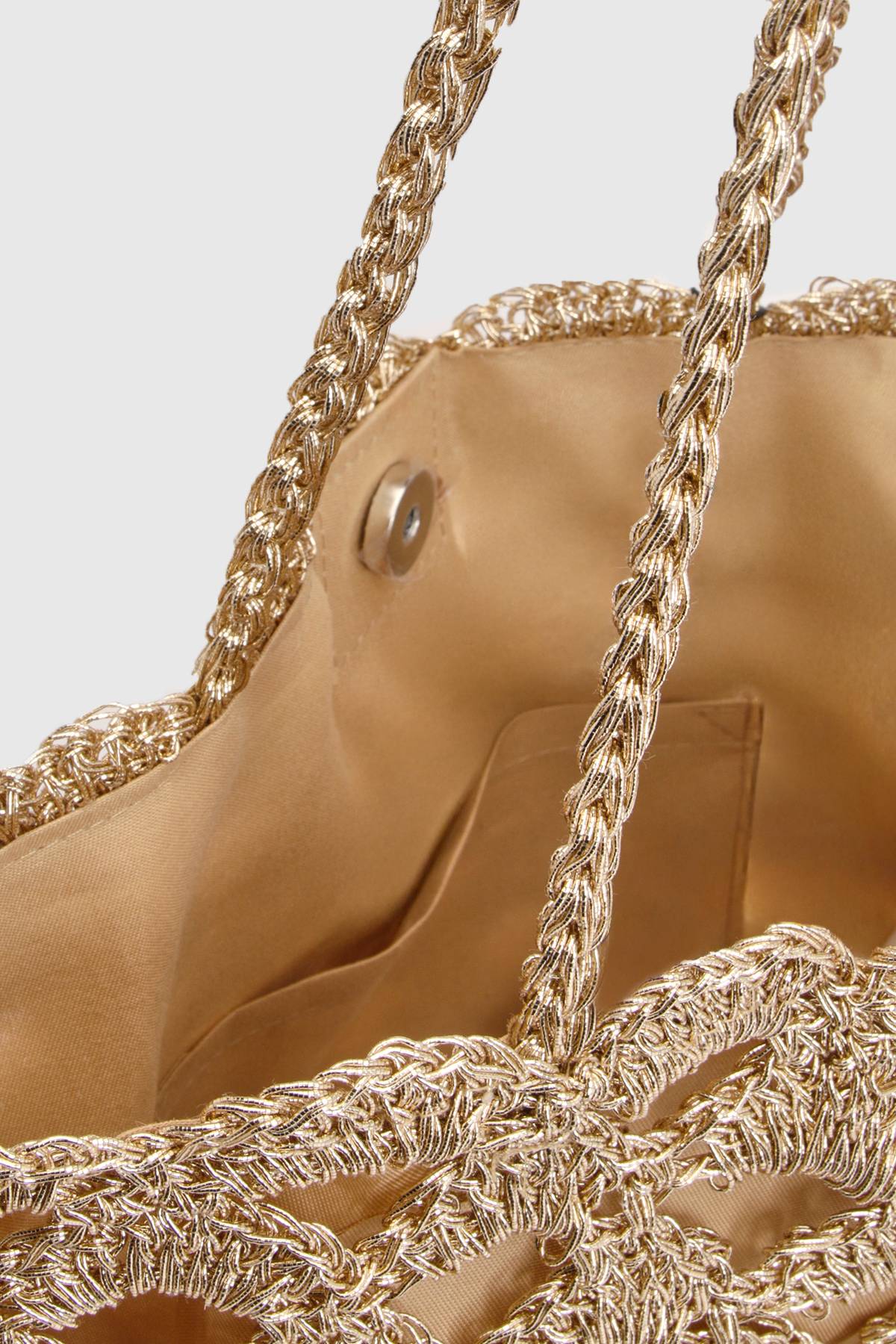 boohoo Sac De Plage Doré À Détails Festonnés Métallisés