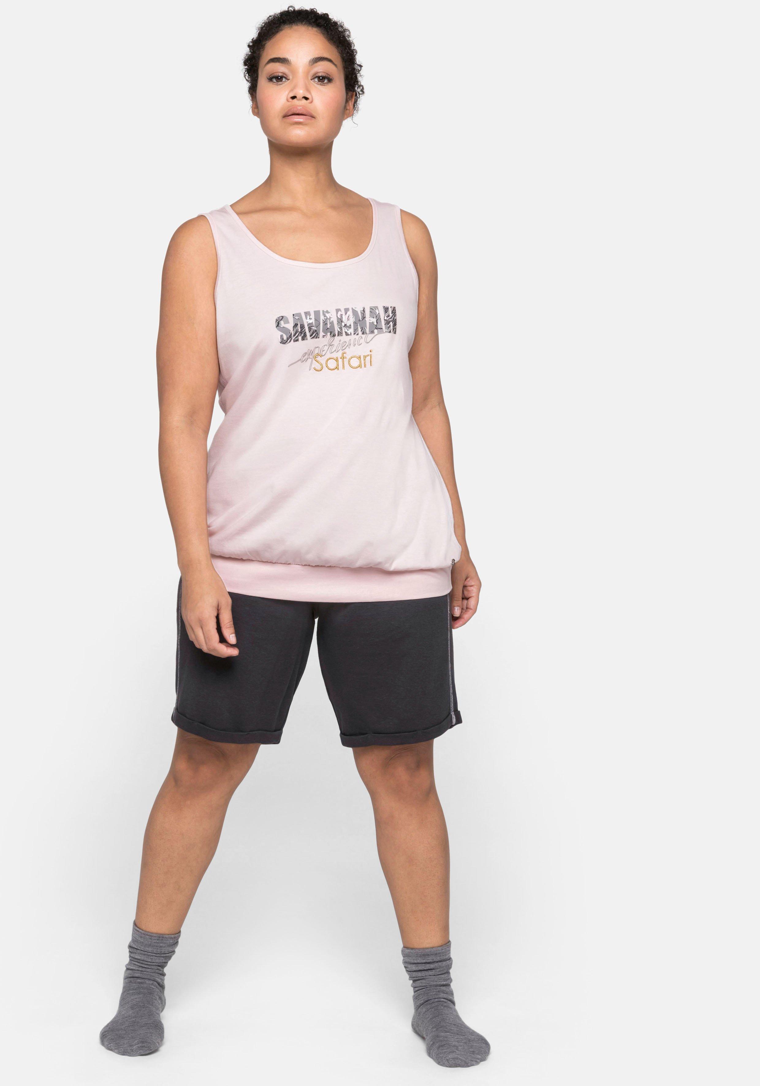 Relax-Bermudas in gerader Form, mit Kontrastnähten