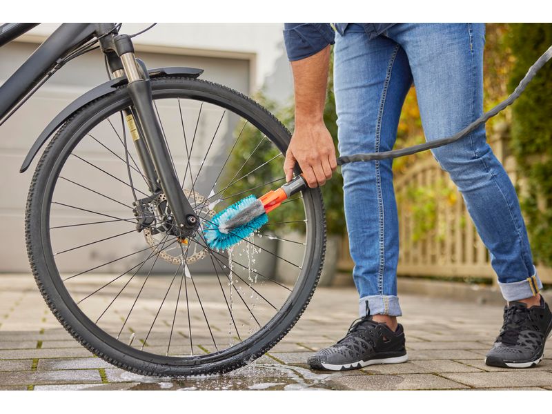 GARDENA Cleansystem Fahrradbürste Für Reinigungsaufgaben rund ums Rad, Anhänger oder Kinderwagen