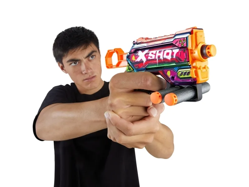 X-Shot Skins Menace Dart Blaster (8 Darts)