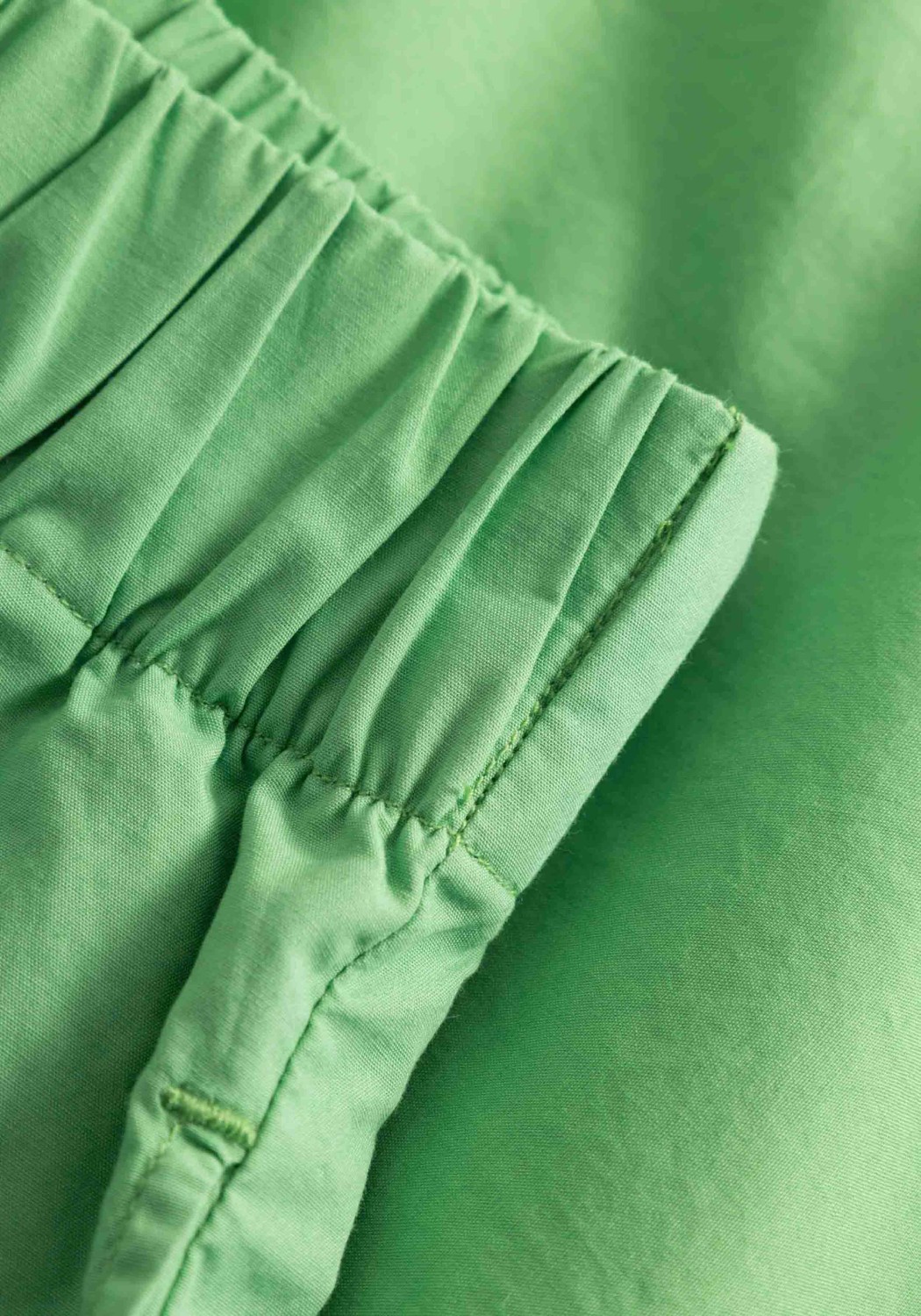Knowledge Cotton Apparel Shorts Poplin Vibrant Green