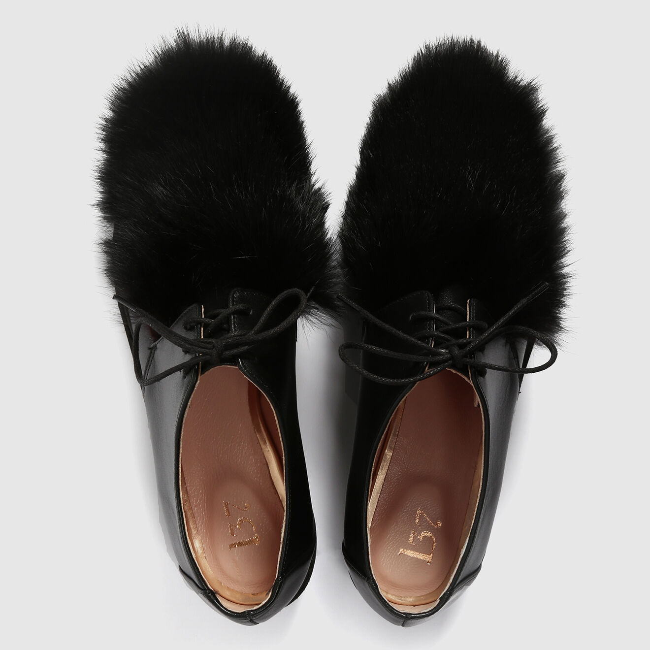 L37 Derbies en Cuir & fourrure de lapin Cosmic Girl noires