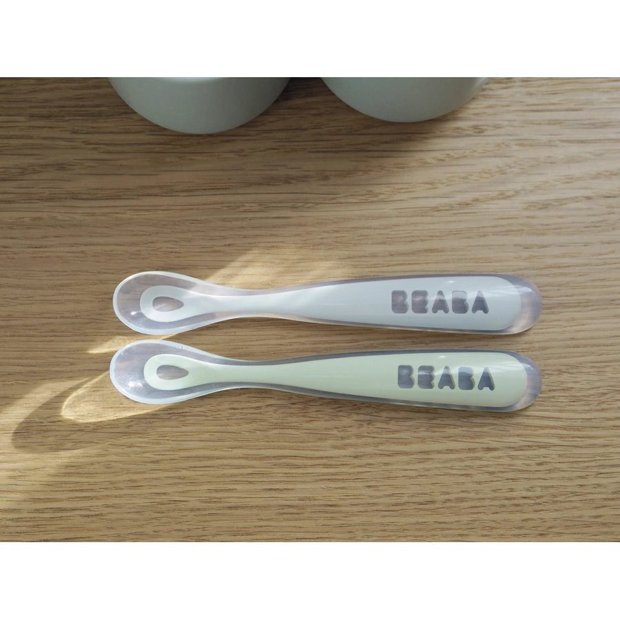 BEABA® Babylöffel 2er Set aus Silikon 2. Alterstufe, velvet grau salbeigrün
