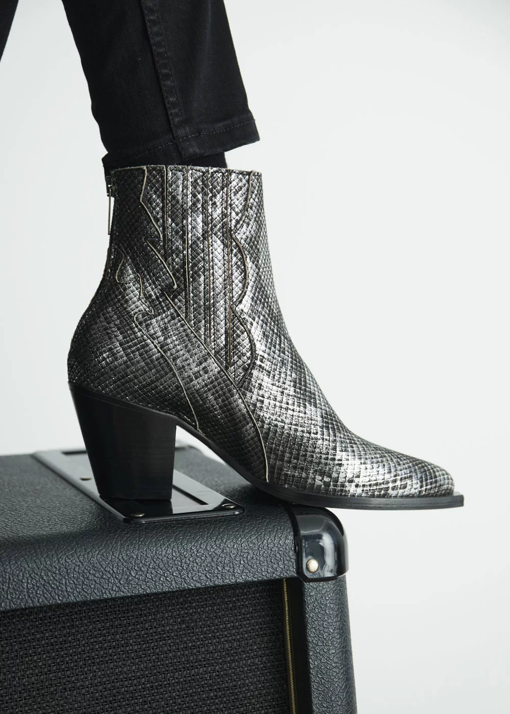 PHILOMENE CUIR IMPRIME PYTHON METALLISE GRIS
