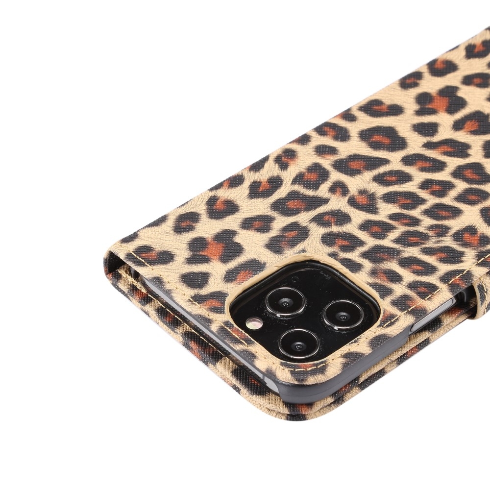 iPhone 12 / iPhone 12 Pro Leder Flipcase Hülle Leopard - Braun