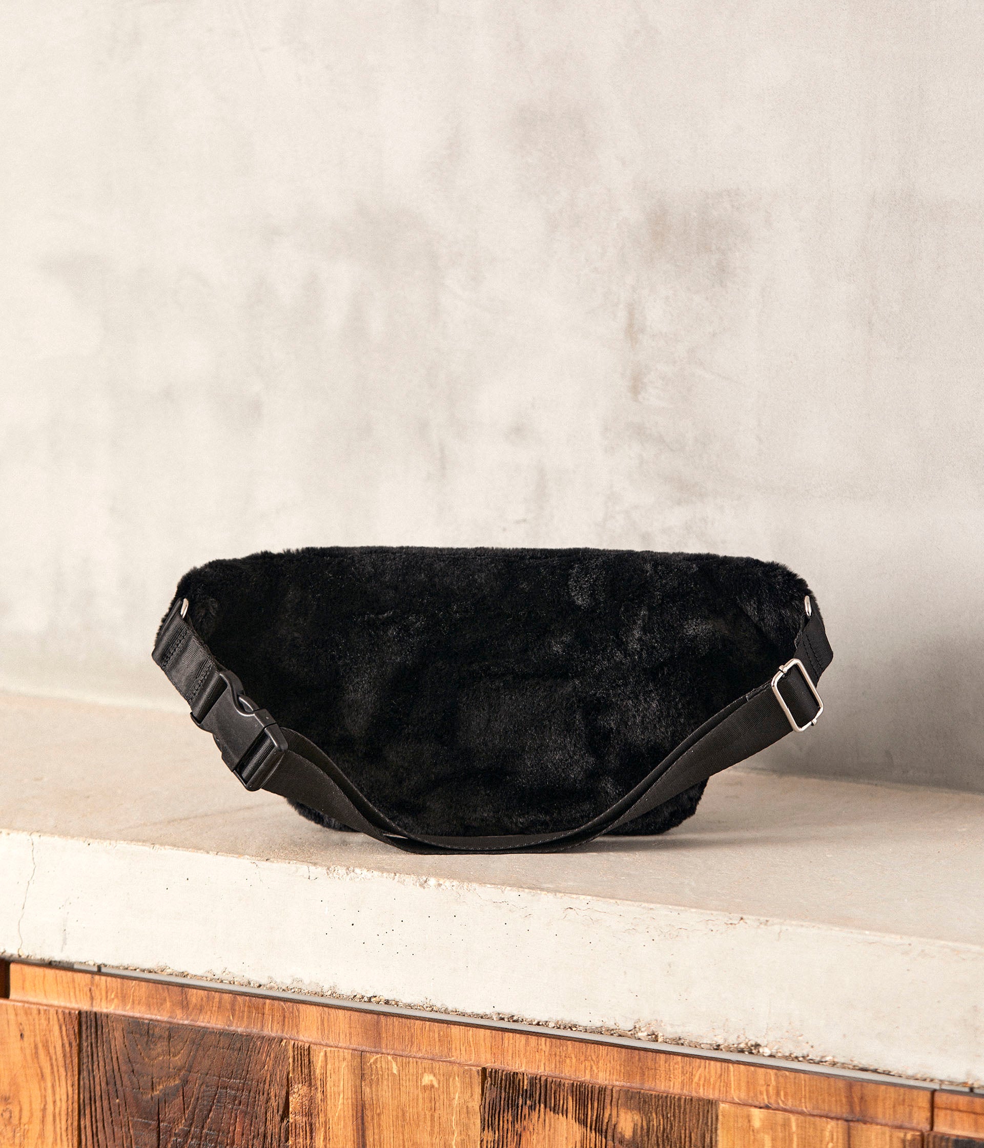 Sac banane noir Adora