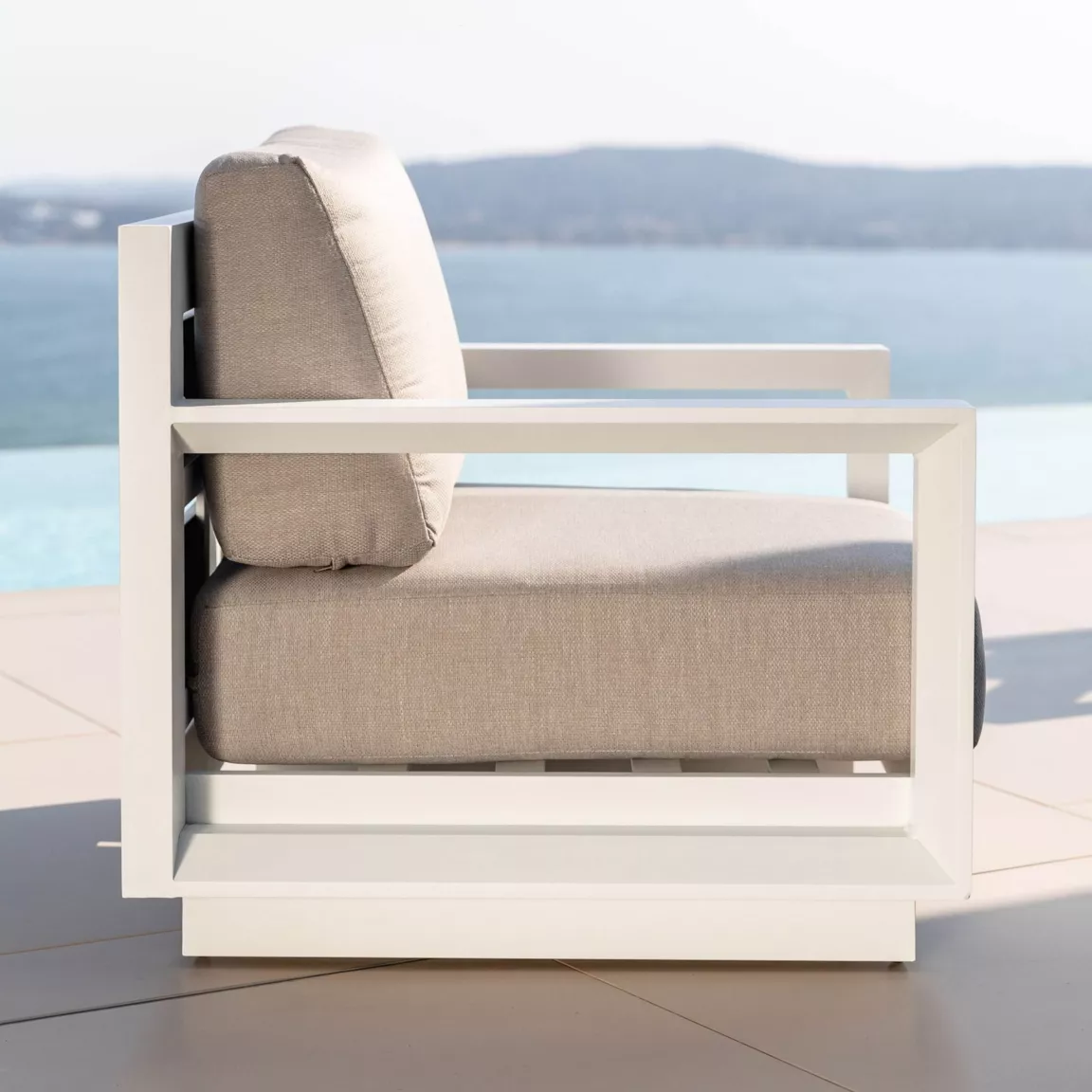 Fauteuil de jardin détente en aluminium Elba Blanc et taupe