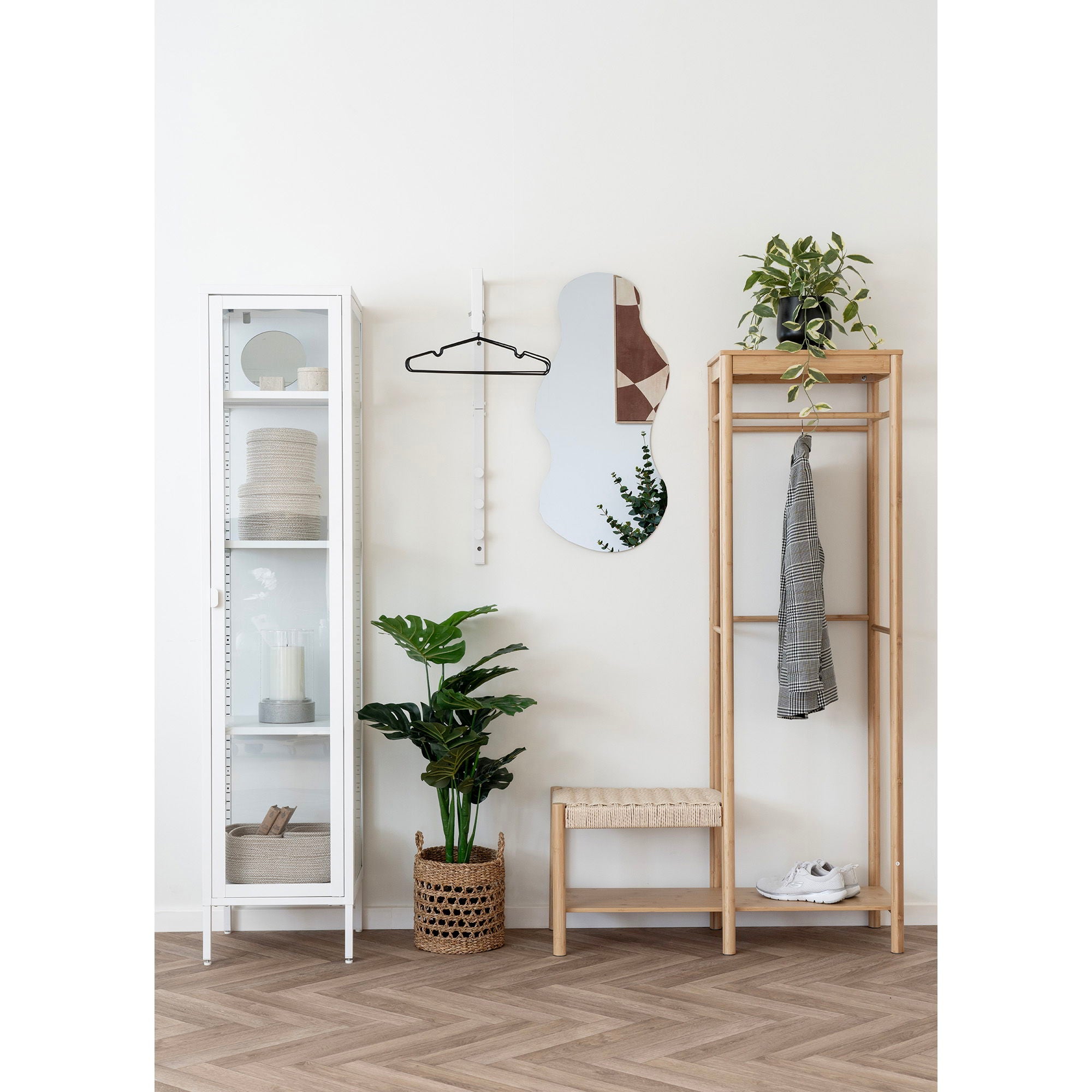 Brisbane slanke vitrinekast