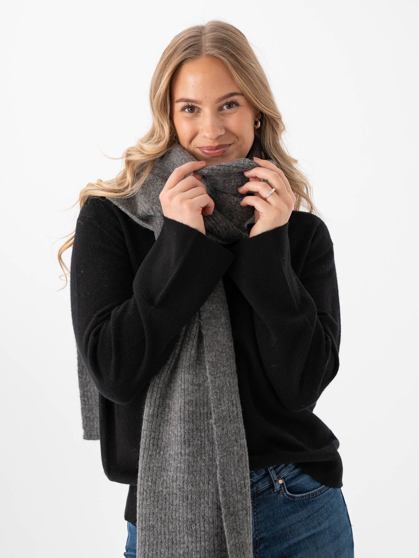 Maline Knit Scarf