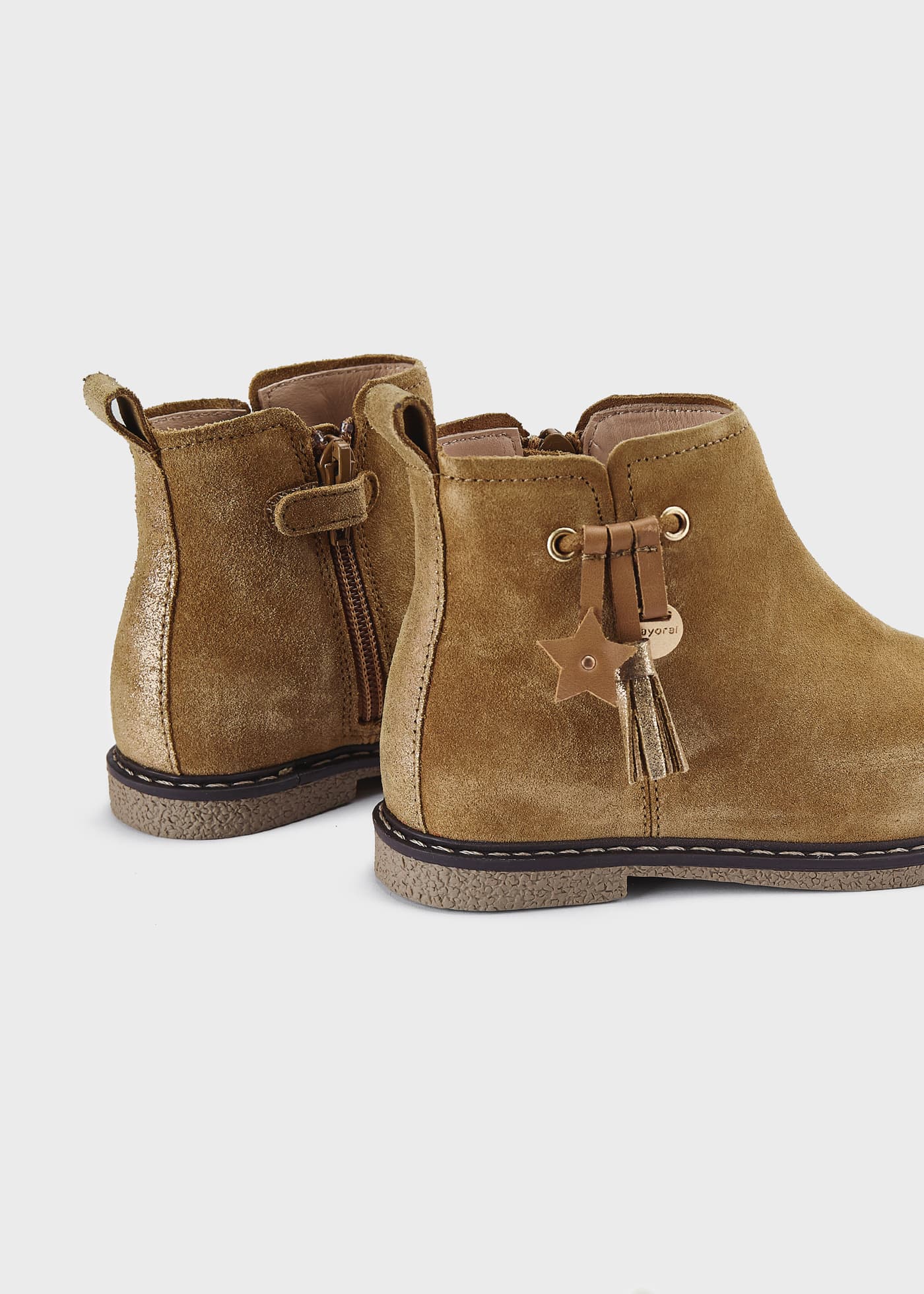 Botas de tornozelo em couro sustentável para meninas