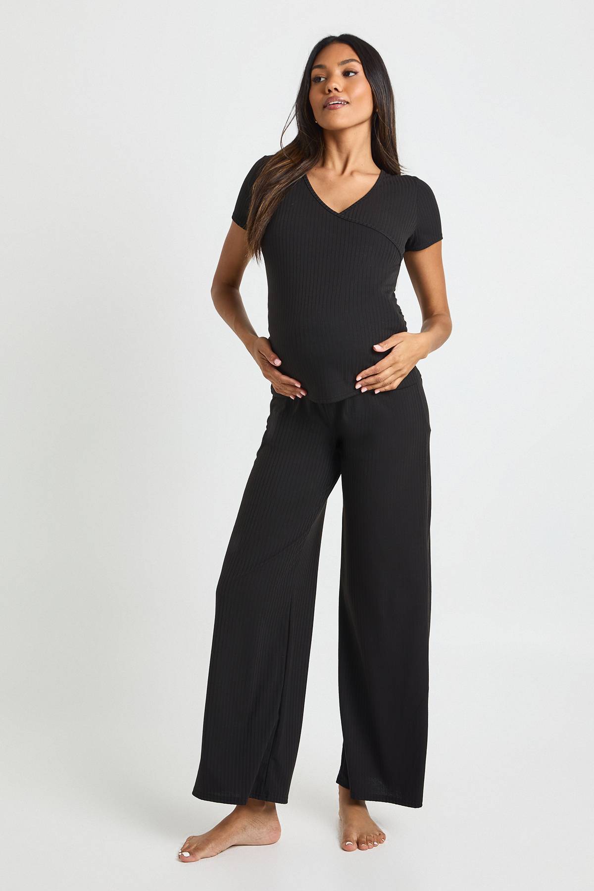 boohoo Ensemble de détente maternité en côtes douces : top enveloppant & pantalon de détente