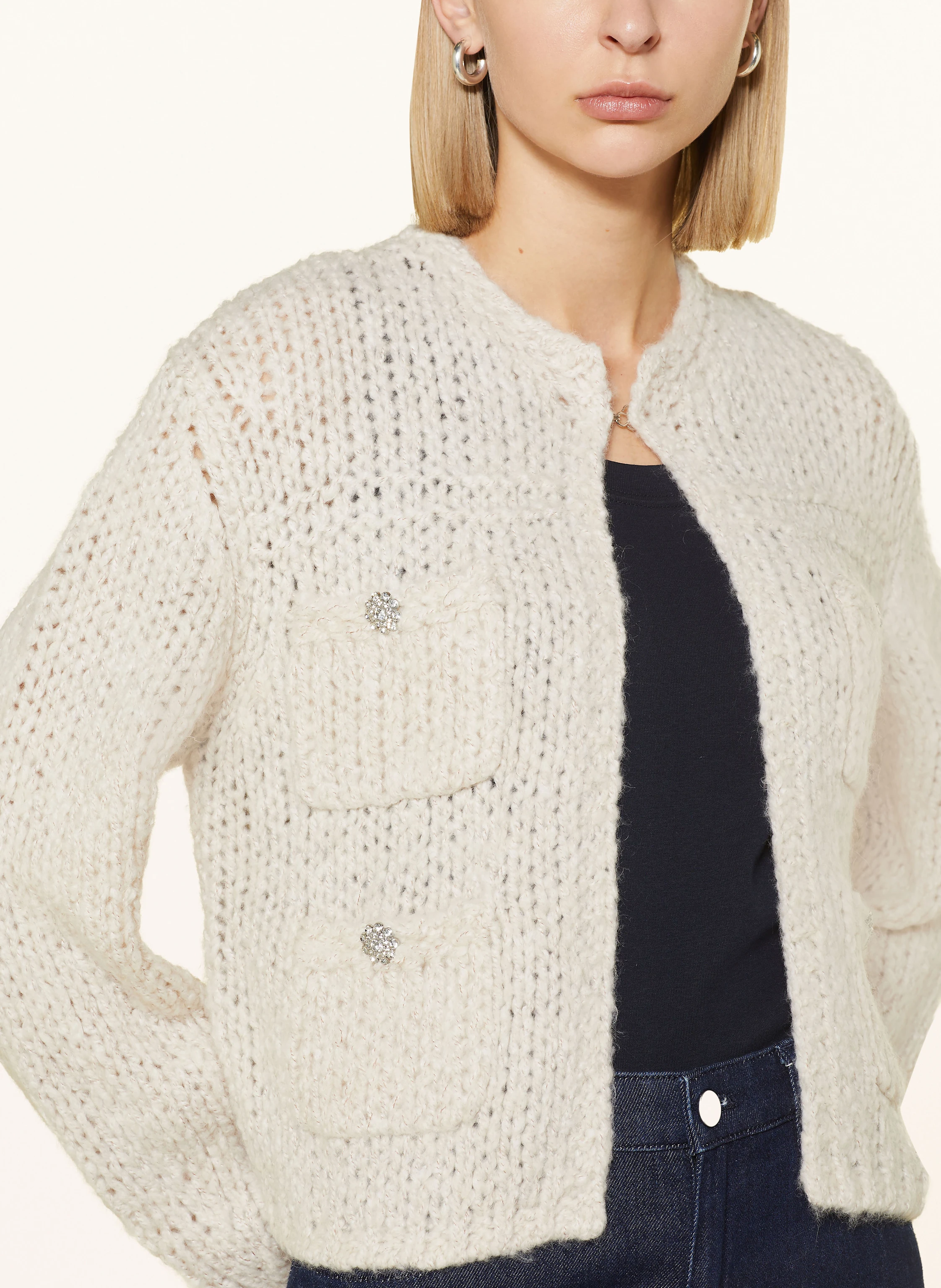 oui Strickjacke mit Schmucksteinen