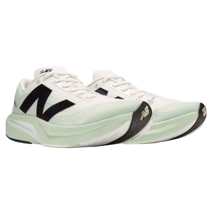 New Balance Dame Løbesko FuelCell Rebel V4 Hvid