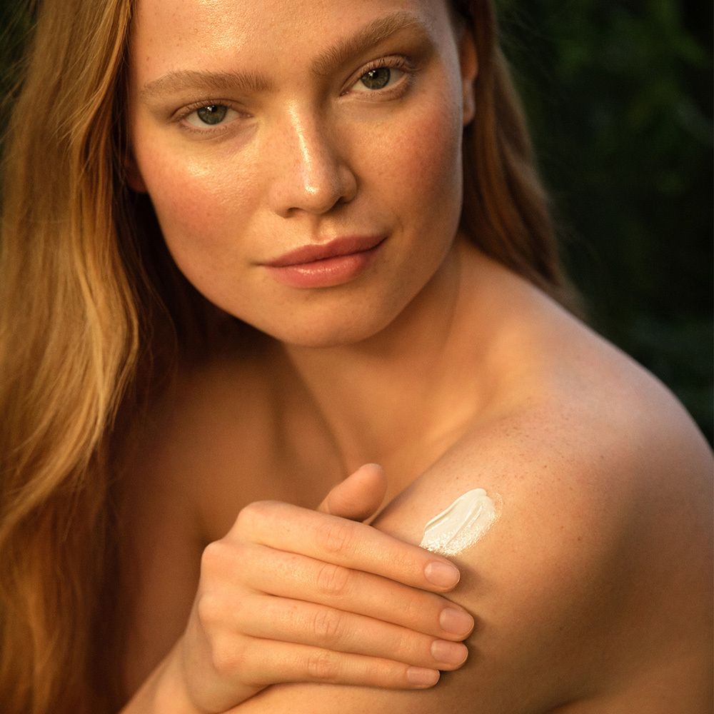Weleda Body Lotion Skin Food - feuchtigkeitsspendende Körperlotion, trockene bis sehr trockene Haut
