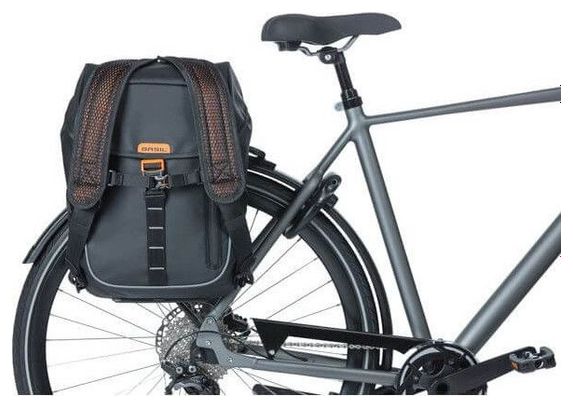 BASIL Sac À Dos Vélo Miles Tarpaulin 17 Litres 31 X 17 X 44 Cm - Noir/Orange