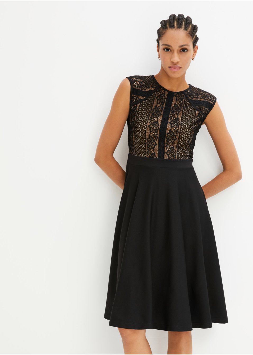 Robe à dentelle