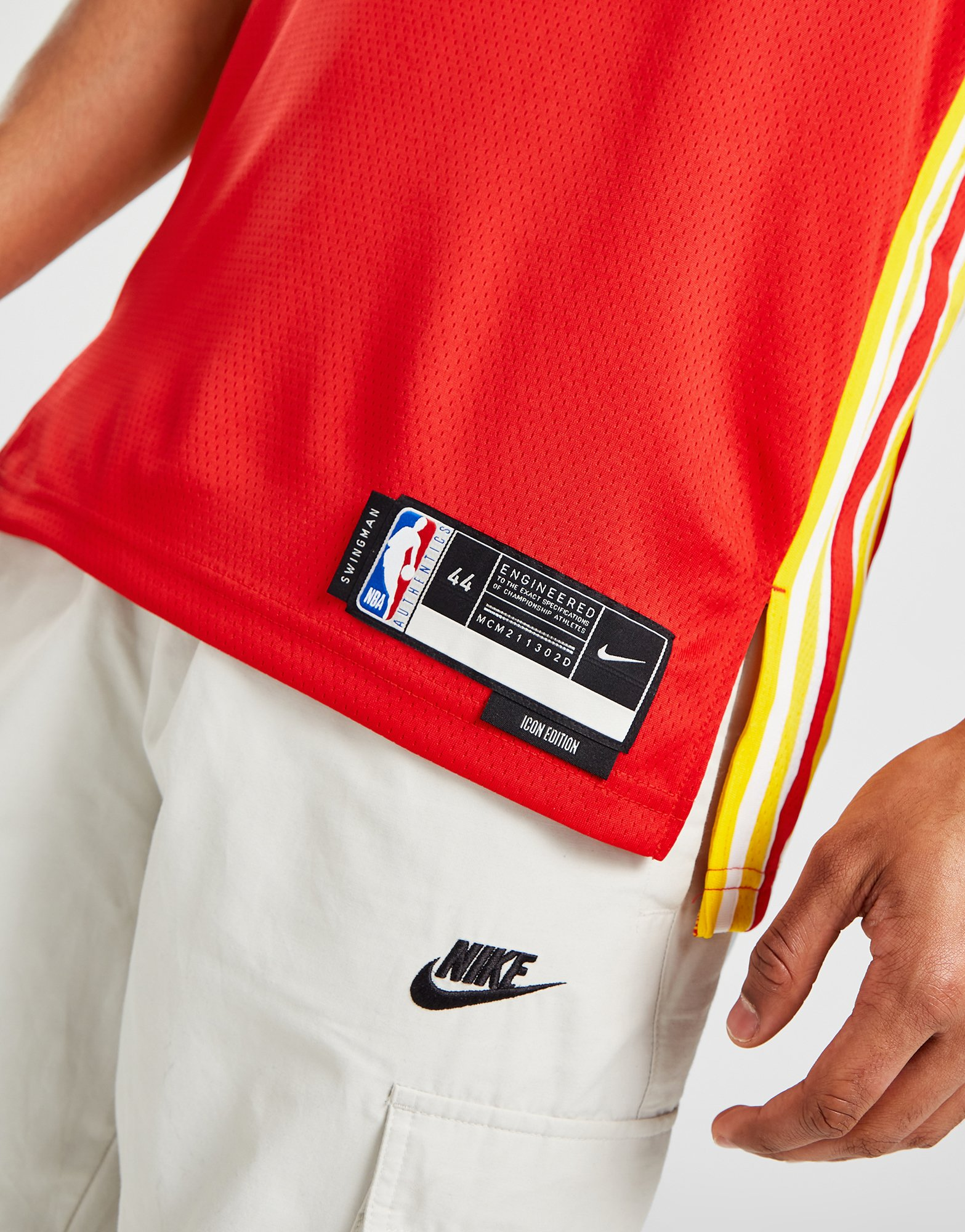 Nike NBA Atlanta Hawks Young #11 Swingman Jersey