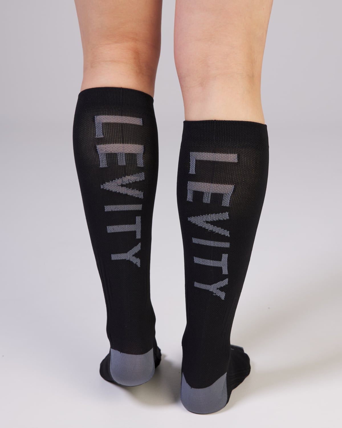 LEVITY Comp Sock Black
