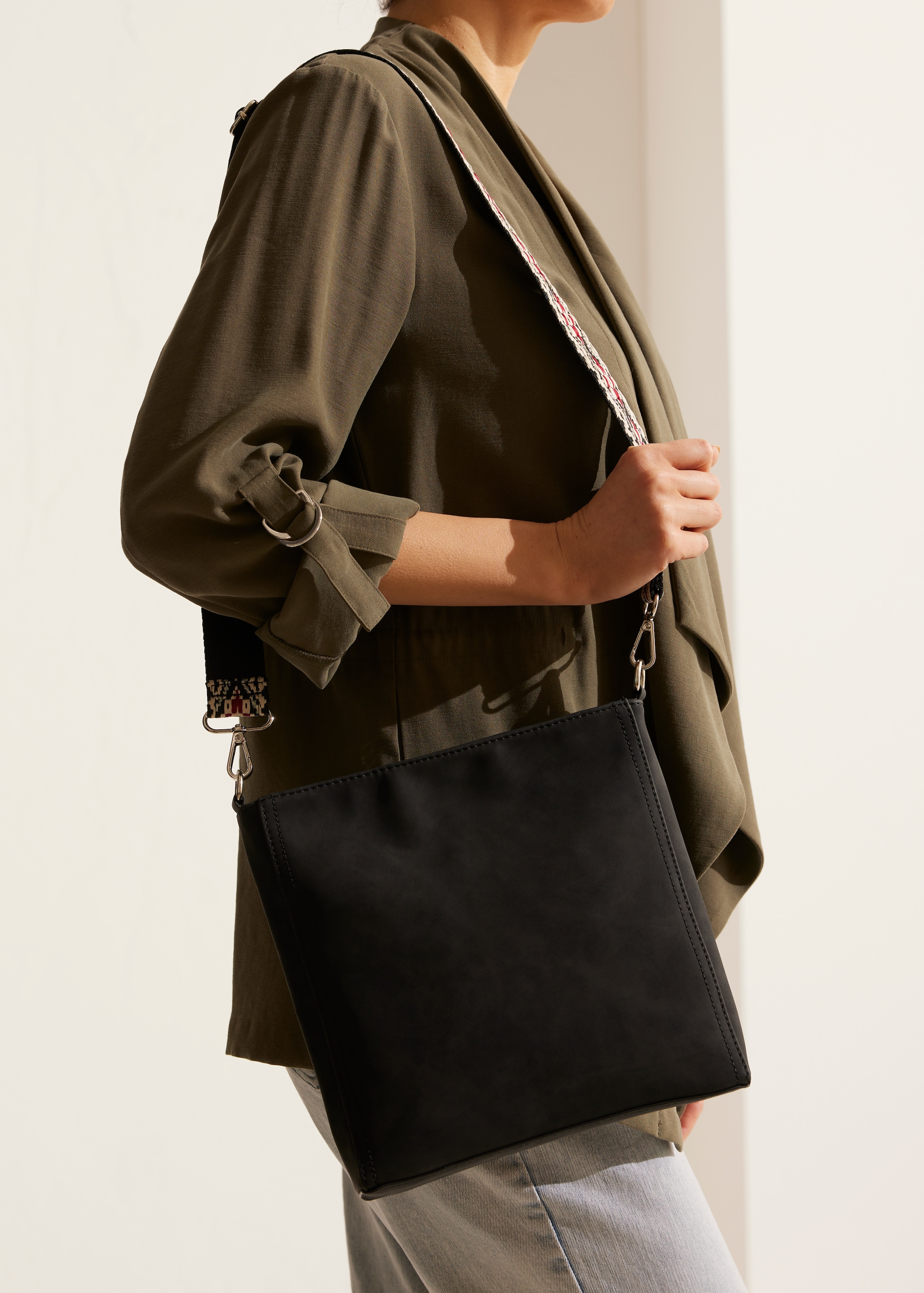Vivance Umhängetasche »Handtasche« Schultertasche, Crossbody-Bag mit austauschbarem Schulterriemen VEGAN