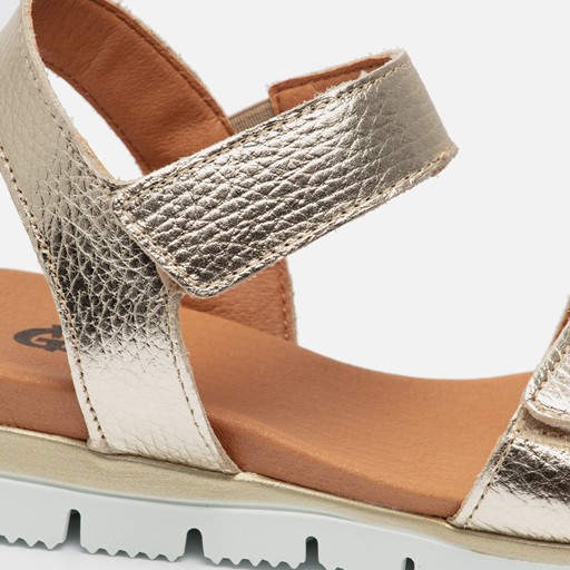 Giga Sandalen goud Leer