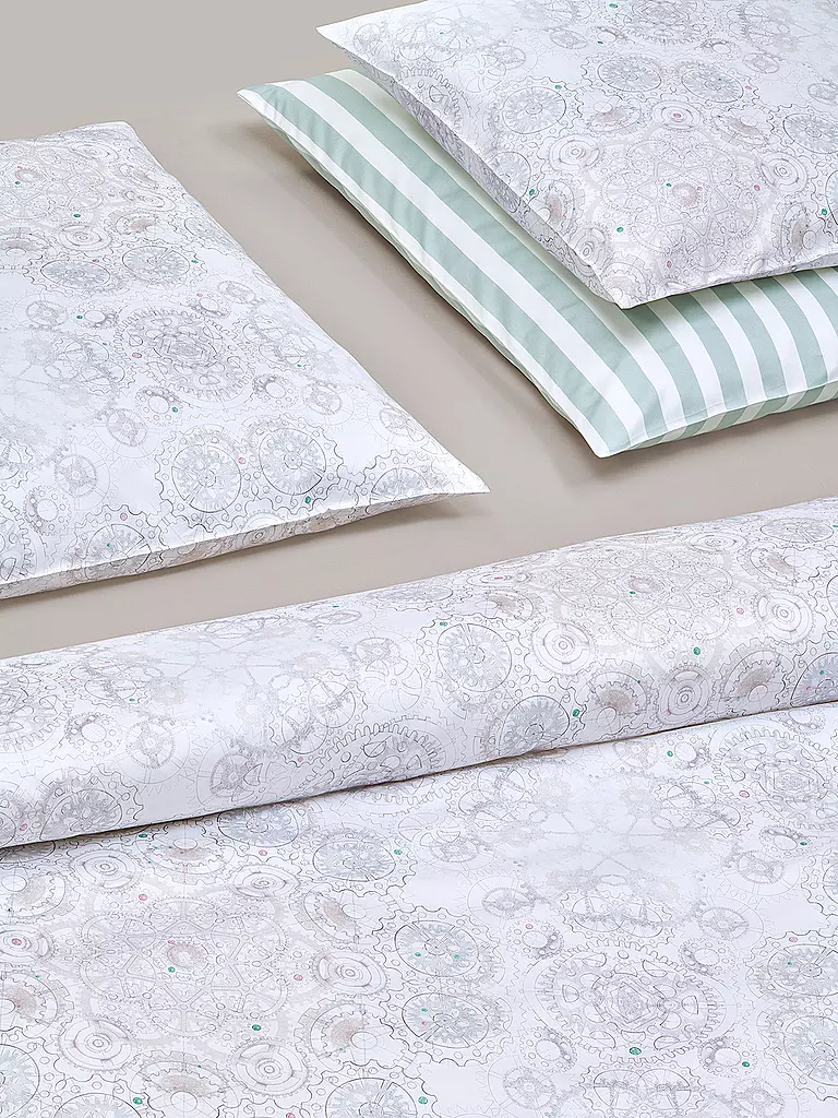 CHRISTIAN FISCHBACHER Satin Kissenbezug ORARIO 70x90cm Uhrwerk weiss