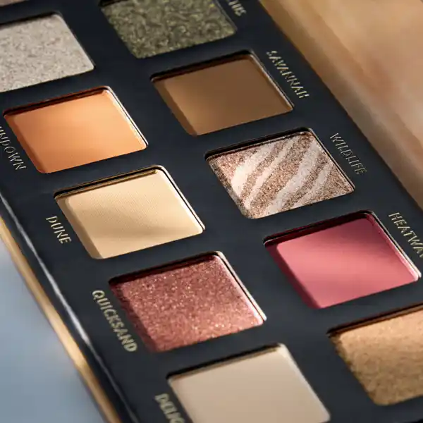 Safari Fever Slim Eyeshadow Palette 010 Wild Life