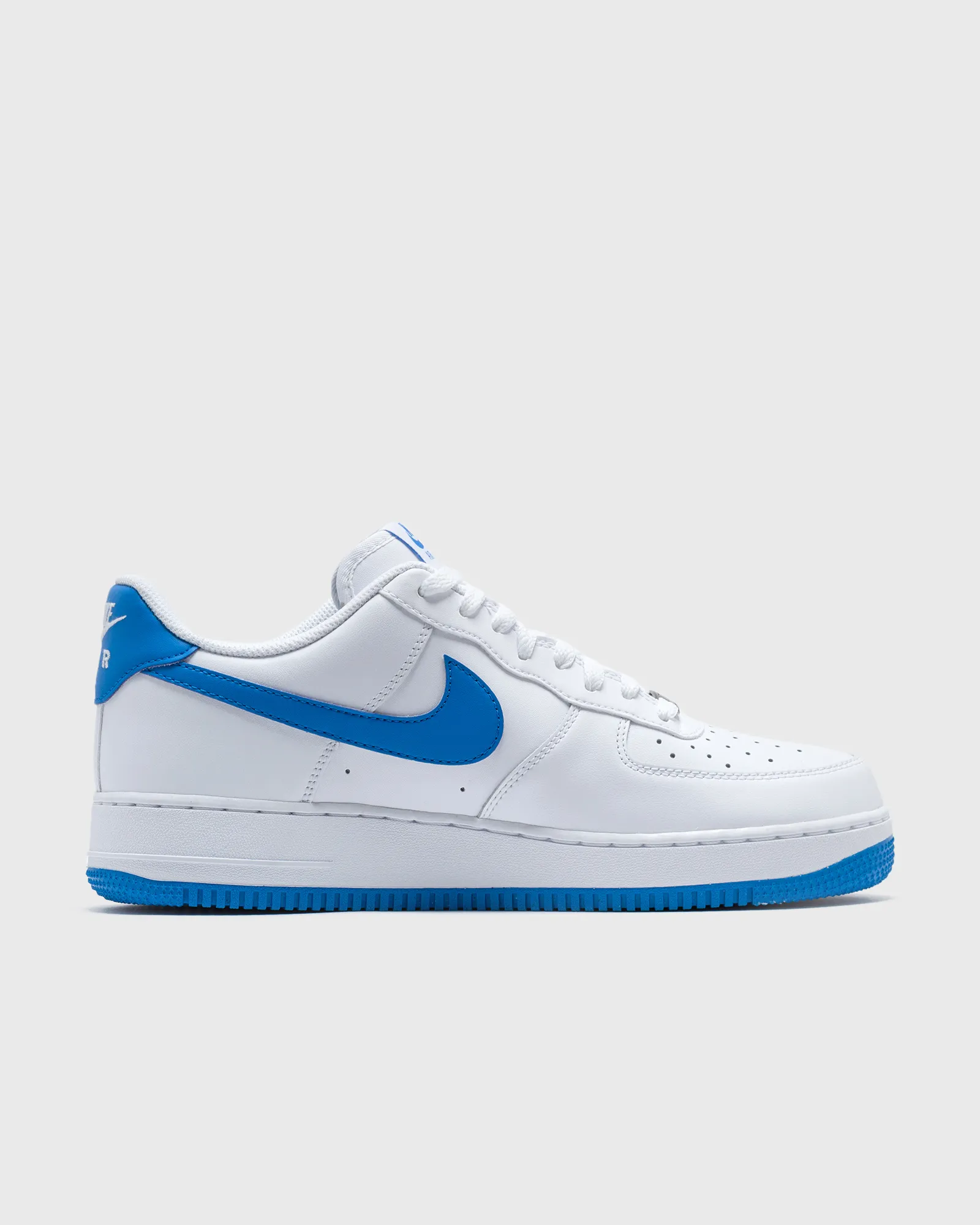 Nike AIR FORCE 1 '07