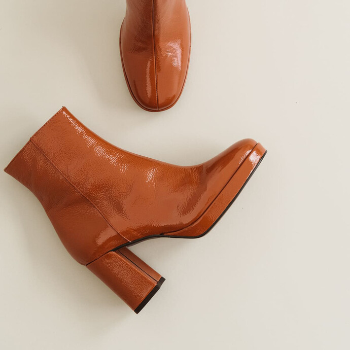 Bottines à talons  en cuir vernis orange