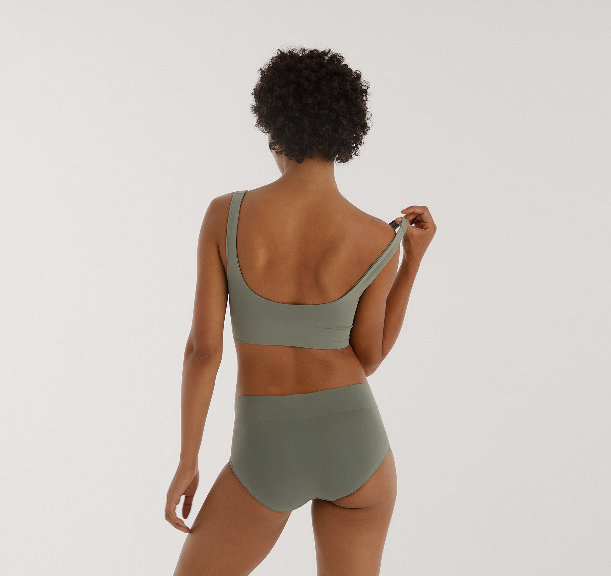 RECYCLED NYLON<br>Smooth Bralette