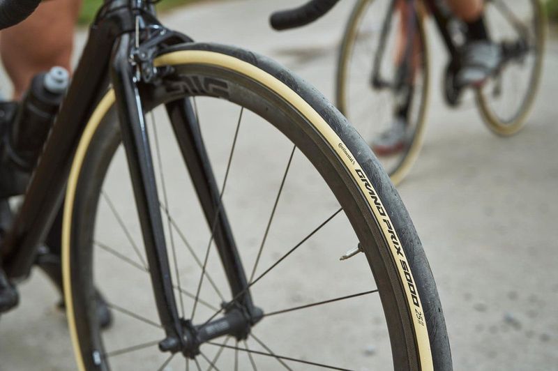 Continental Grand Prix 5000 Buitenband 28-622 Zwart-creme