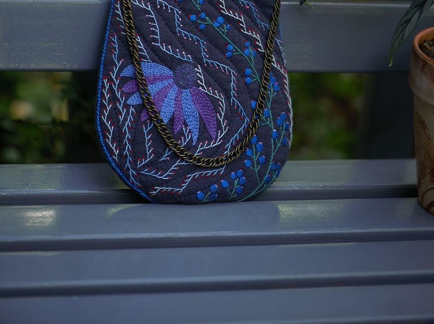 Embroidery Kingdom - DIY borduurpakket voor een bloementas (verschillende ontwerpen)
