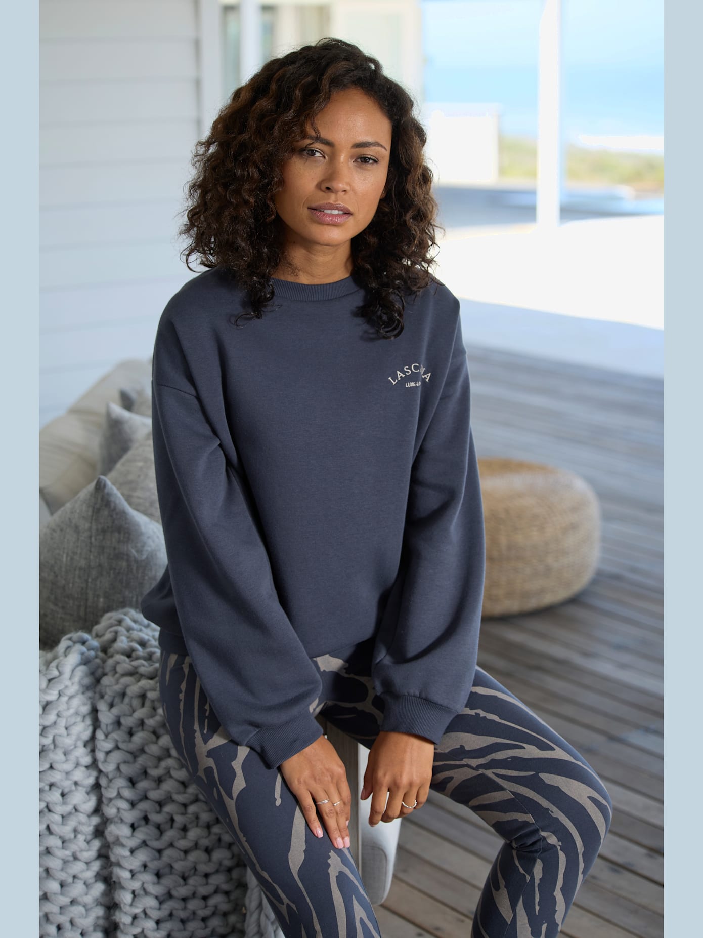 Sweatshirt avec logo brodé