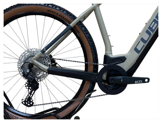 Produit reconditionné . Cube Reaction Hybrid Pro 625 SHIMANO 2022 . Vélo électrique . Cube . très bon état