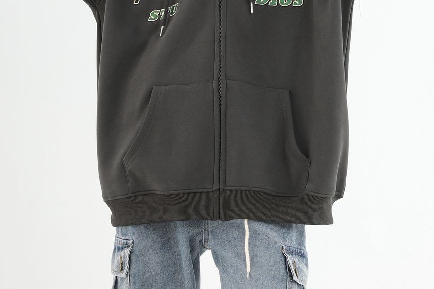 Banash - Oversized hoodie met geborduurde letters en rits