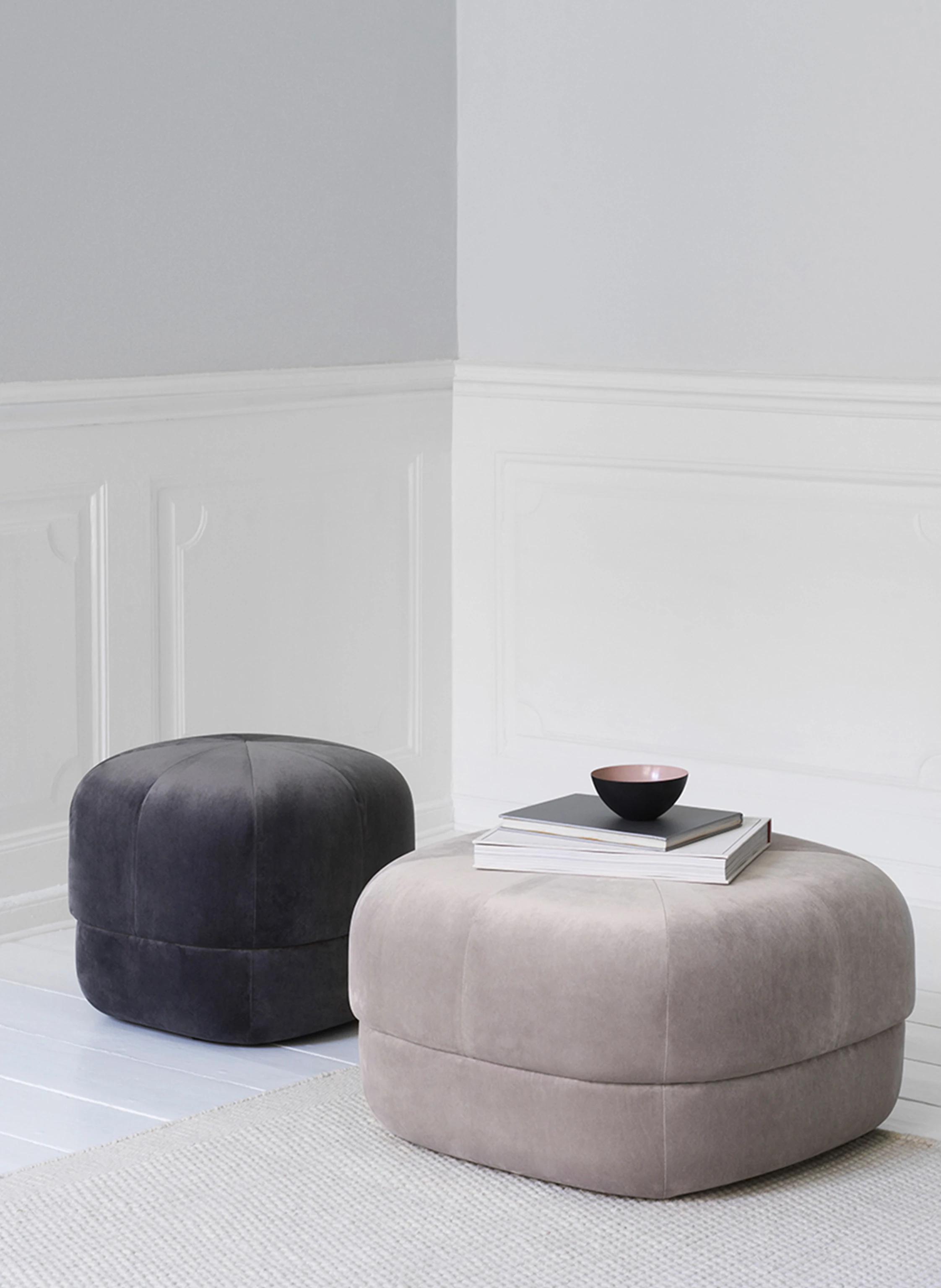 normann COPENHAGEN Samt-Pouf CIRCUS