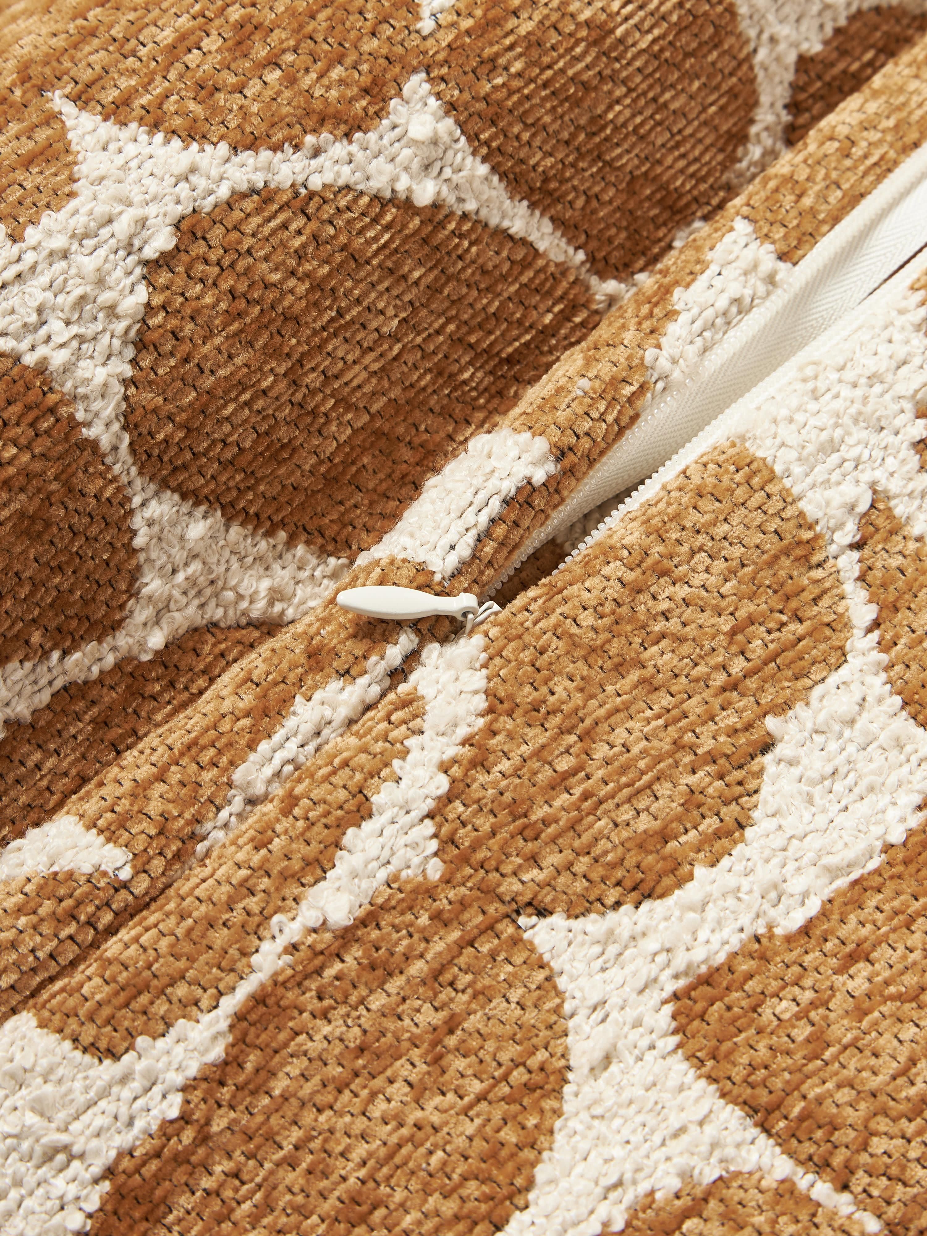 Kussenhoes Nenda van bouclé en chenille